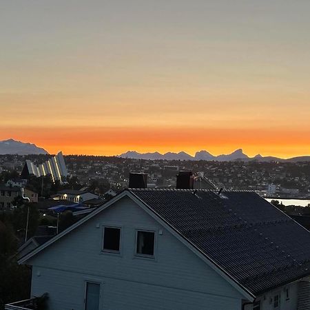 Appartamento Sentral Og Koselig Leilighet Tromsø Esterno foto